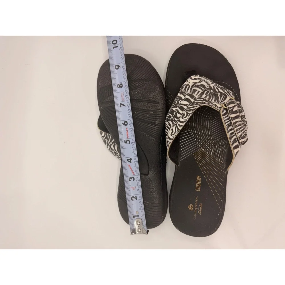 Clarks Cloudsteppers Womens Zebra Print Cushion Soft Thong Sandals Black White 7